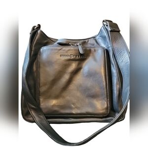 Vintage Fossil shoulder bag.  Great condition.  Leather!